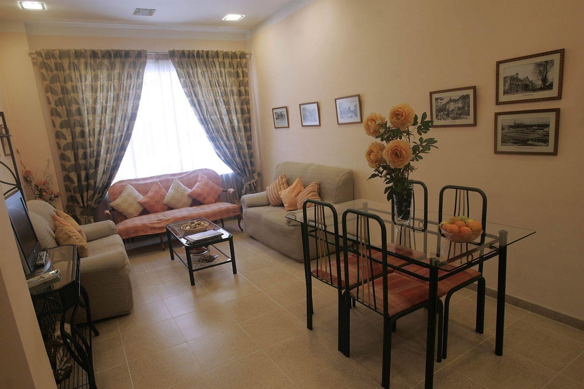 Hotel Goartin مالقة المظهر الخارجي الصورة