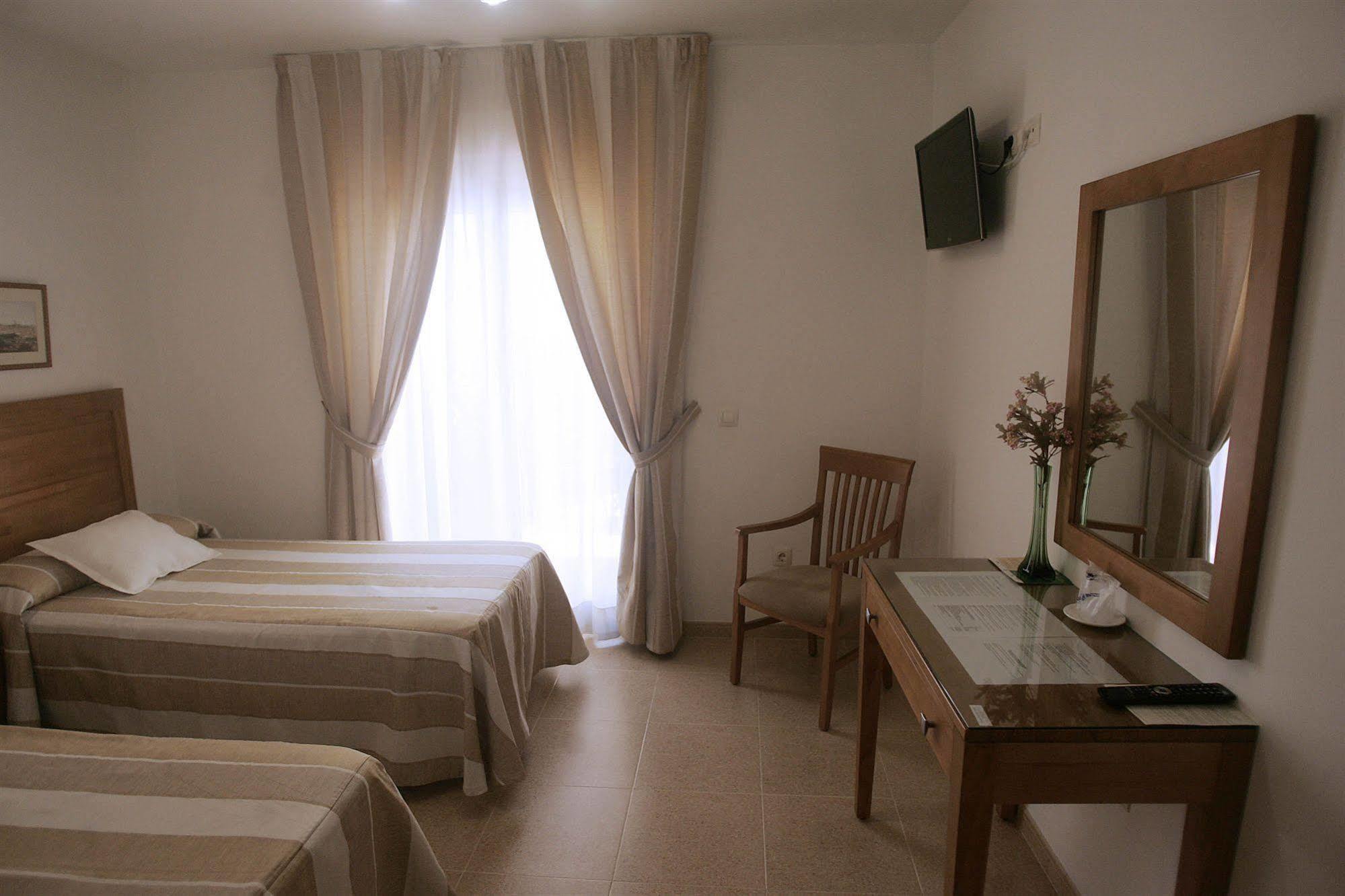 Hotel Goartin مالقة المظهر الخارجي الصورة
