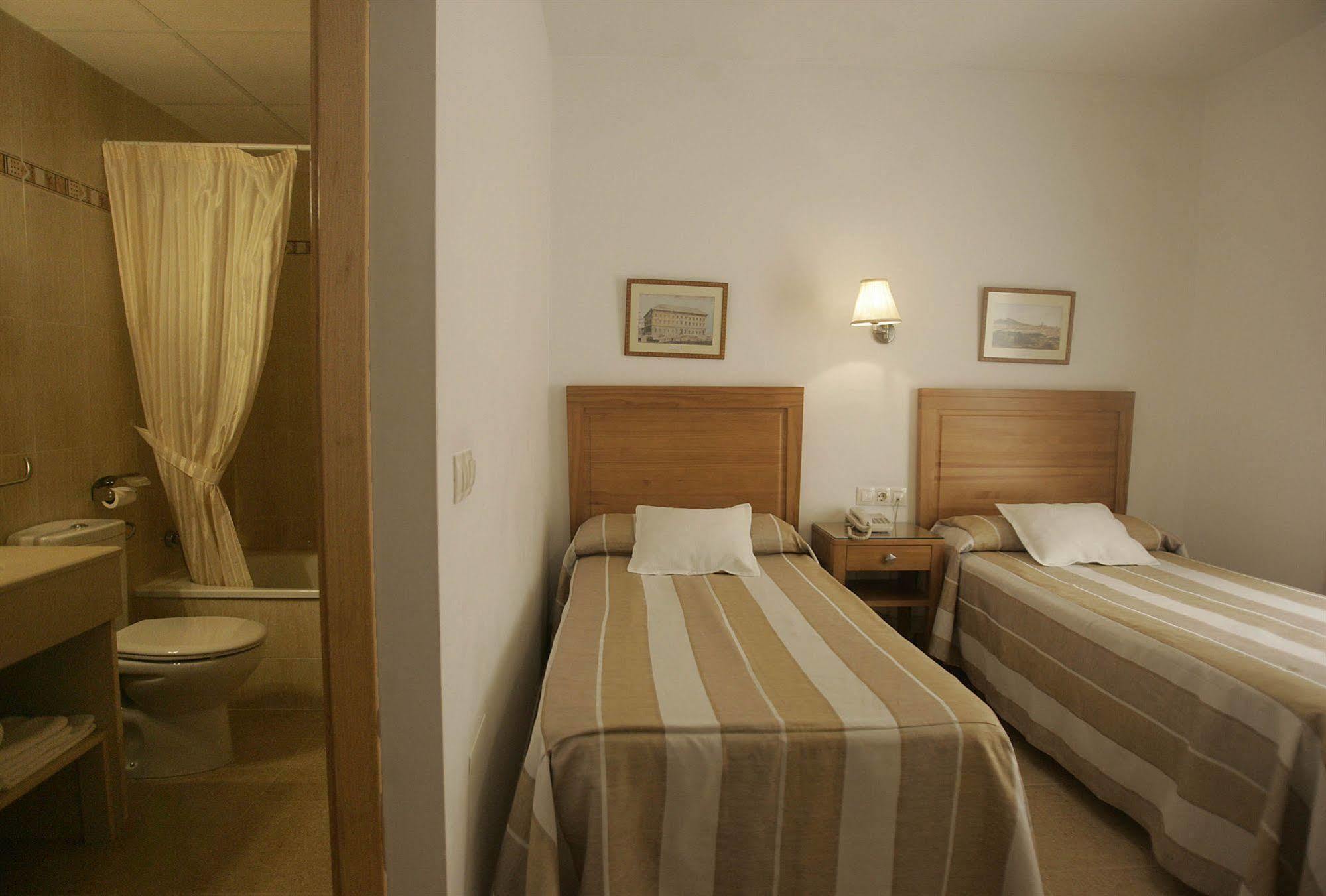 Hotel Goartin مالقة المظهر الخارجي الصورة
