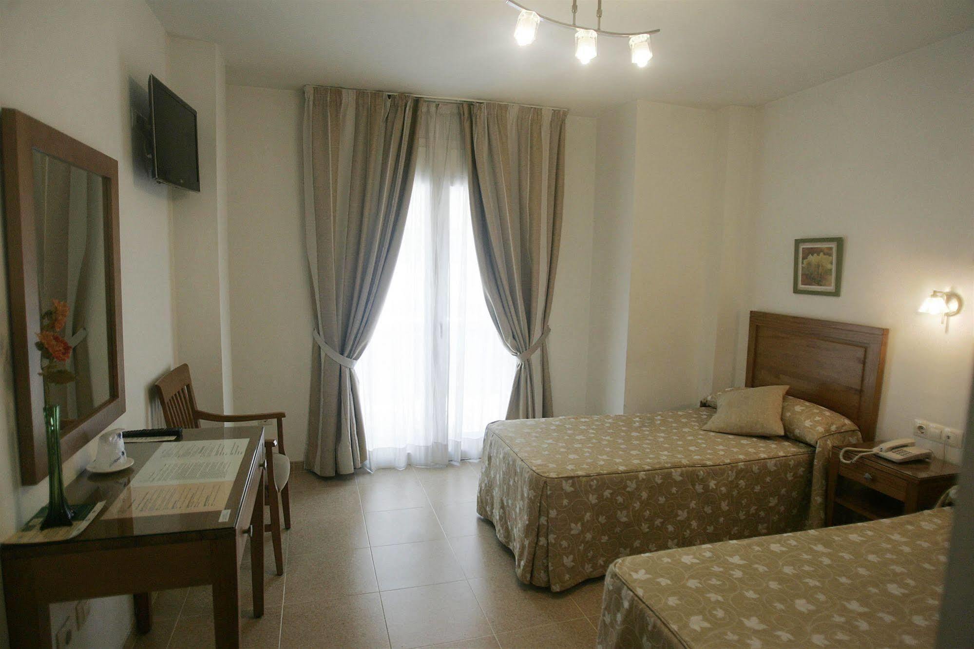 Hotel Goartin مالقة المظهر الخارجي الصورة